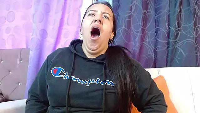 Customizable and immersive: Energize your taste buds and checkout our delicious choice of amateur cams liveshows with excited livestreamers getting their sweet physiques pounded with their beloved vibrating toys.