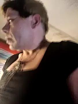 bl33pQu33n from StripChat