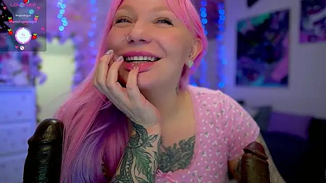 Customizable and immersive: Energize your taste buds and checkout our delicious choice of amateur cams liveshows with excited livestreamers getting their sweet physiques pounded with their beloved vibrating toys.