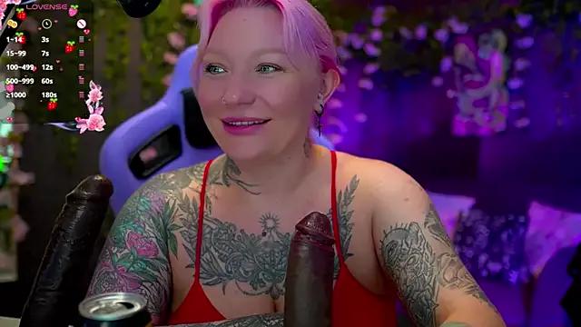 Customizable and immersive: Energize your taste buds and checkout our delicious choice of amateur cams liveshows with excited livestreamers getting their sweet physiques pounded with their beloved vibrating toys.