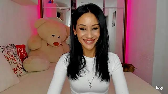 Customizable and immersive: Energize your taste buds and checkout our delicious choice of amateur cams liveshows with excited livestreamers getting their sweet physiques pounded with their beloved vibrating toys.