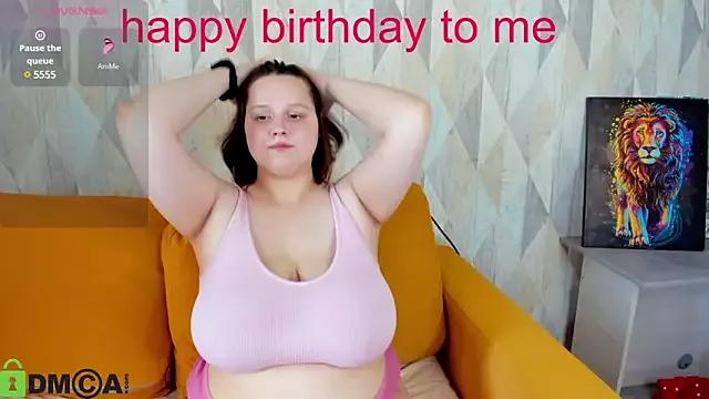 Customizable and immersive: Energize your taste buds and checkout our delicious choice of amateur cams liveshows with excited livestreamers getting their sweet physiques pounded with their beloved vibrating toys.