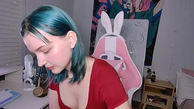 BlueHoneyBaby from StripChat is Freechat