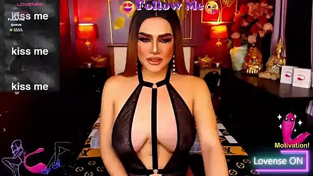 BombshellMARIA from StripChat is Freechat