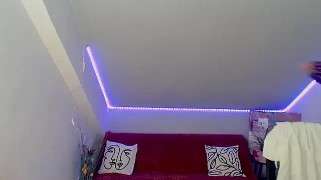 BonniePearson from StripChat is Freechat