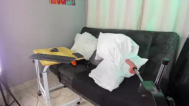 Customizable and immersive: Energize your taste buds and checkout our delicious choice of amateur cams liveshows with excited livestreamers getting their sweet physiques pounded with their beloved vibrating toys.