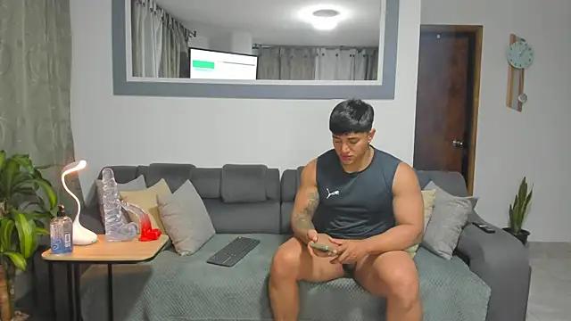 Customizable and immersive: Energize your taste buds and checkout our delicious choice of amateur cams liveshows with excited livestreamers getting their sweet physiques pounded with their beloved vibrating toys.