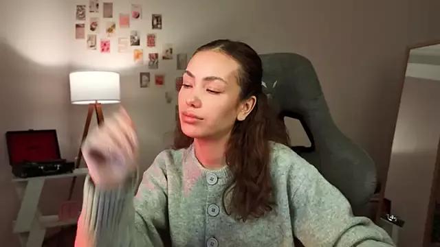 branchwithflowerss from StripChat is Freechat