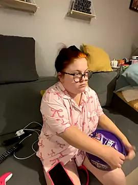 Customizable and immersive: Energize your taste buds and checkout our delicious choice of amateur cams liveshows with excited livestreamers getting their sweet physiques pounded with their beloved vibrating toys.