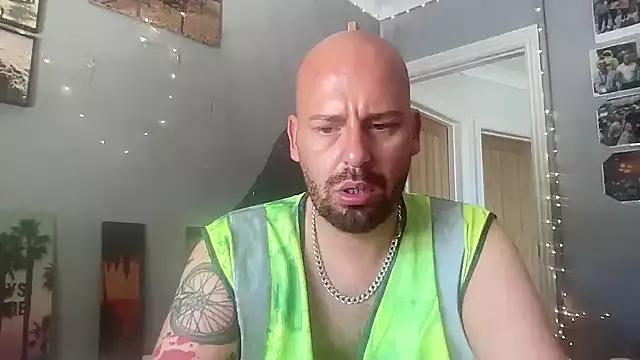 Photos of BUILDER4YOU from StripChat is Freechat