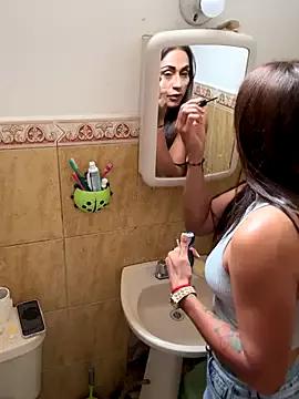 Customizable and immersive: Energize your taste buds and checkout our delicious choice of amateur cams liveshows with excited livestreamers getting their sweet physiques pounded with their beloved vibrating toys.