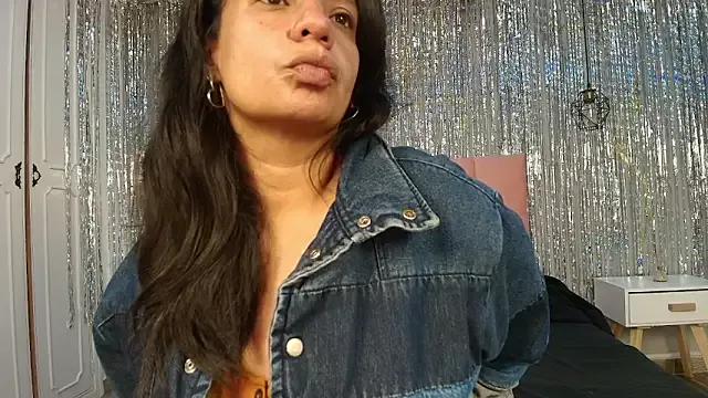 BurniingCouple from StripChat is Freechat