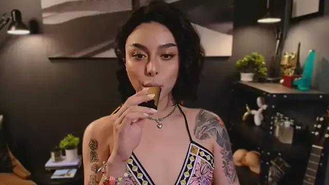 Customizable and immersive: Energize your taste buds and checkout our delicious choice of amateur cams liveshows with excited livestreamers getting their sweet physiques pounded with their beloved vibrating toys.