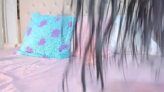 Cameron_Hearts from StripChat is Freechat