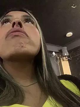 cami-leon from StripChat is Freechat