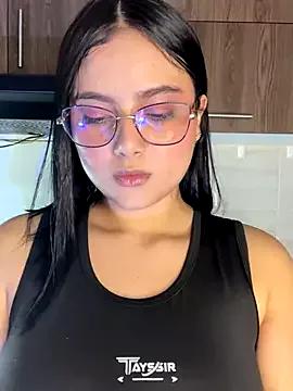 cami_zanss from StripChat is Freechat