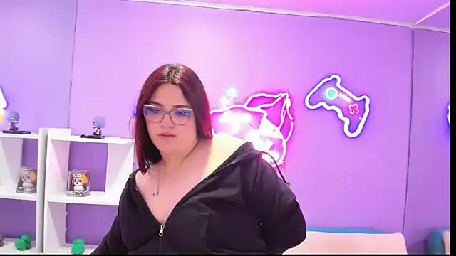 Camiila_Osorio from StripChat is Freechat