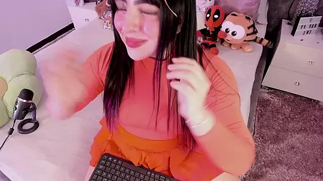 Customizable and immersive: Energize your taste buds and checkout our delicious choice of amateur cams liveshows with excited livestreamers getting their sweet physiques pounded with their beloved vibrating toys.