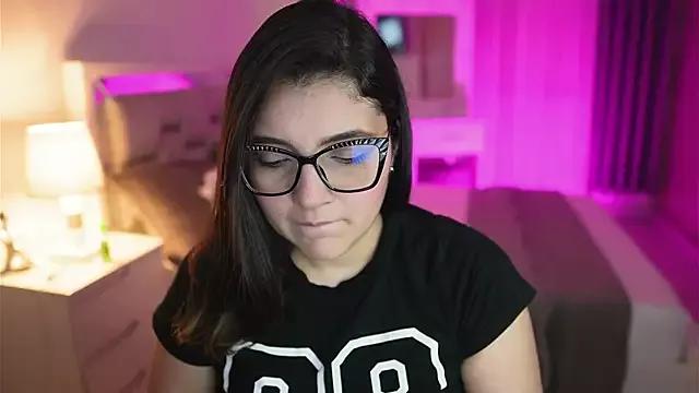 Camilaa_bueno from StripChat is Freechat