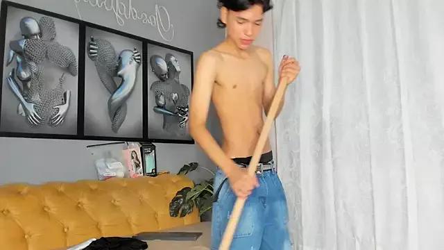 Customizable and immersive: Energize your taste buds and checkout our delicious choice of amateur cams liveshows with excited livestreamers getting their sweet physiques pounded with their beloved vibrating toys.