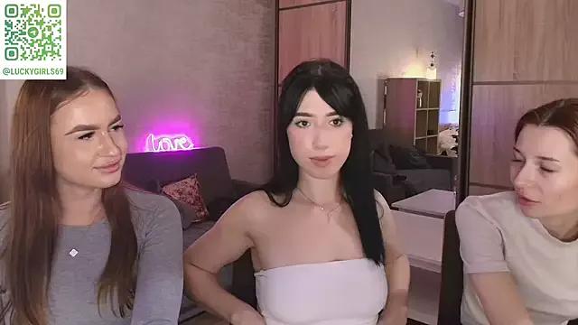 Customizable and immersive: Energize your taste buds and checkout our delicious choice of amateur cams liveshows with excited livestreamers getting their sweet physiques pounded with their beloved vibrating toys.