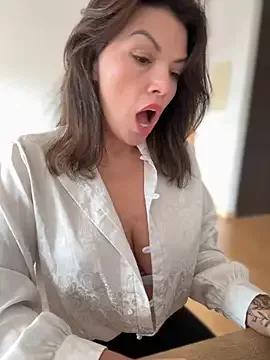 CarlaConnorTV from StripChat is Freechat