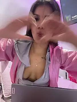 Customizable and immersive: Energize your taste buds and checkout our delicious choice of amateur cams liveshows with excited livestreamers getting their sweet physiques pounded with their beloved vibrating toys.