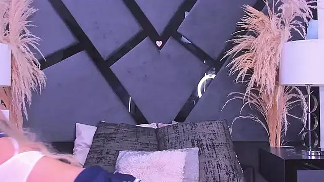 Customizable and immersive: Energize your taste buds and checkout our delicious choice of amateur cams liveshows with excited livestreamers getting their sweet physiques pounded with their beloved vibrating toys.