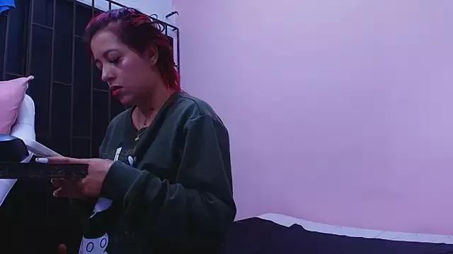 Customizable and immersive: Energize your taste buds and checkout our delicious choice of amateur cams liveshows with excited livestreamers getting their sweet physiques pounded with their beloved vibrating toys.