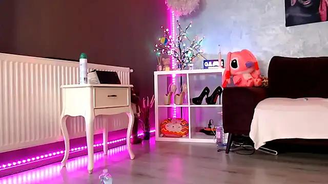 Customizable and immersive: Energize your taste buds and checkout our delicious choice of amateur cams liveshows with excited livestreamers getting their sweet physiques pounded with their beloved vibrating toys.
