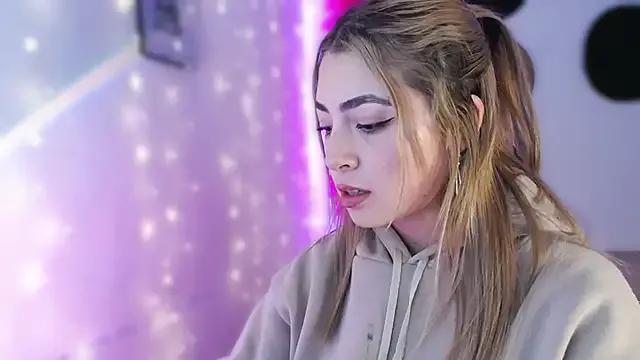 Customizable and immersive: Energize your taste buds and checkout our delicious choice of amateur cams liveshows with excited livestreamers getting their sweet physiques pounded with their beloved vibrating toys.