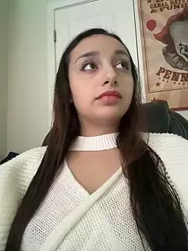 CharmingMaddie from StripChat is Freechat