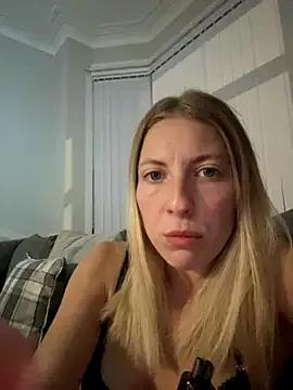 CheekyChelseaX from StripChat is Freechat