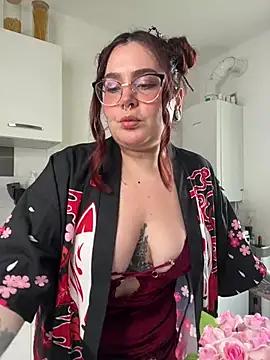 Customizable and immersive: Energize your taste buds and checkout our delicious choice of amateur cams liveshows with excited livestreamers getting their sweet physiques pounded with their beloved vibrating toys.