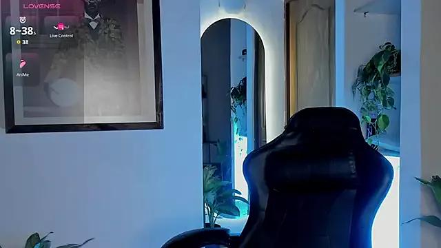 Customizable and immersive: Energize your taste buds and checkout our delicious choice of amateur cams liveshows with excited livestreamers getting their sweet physiques pounded with their beloved vibrating toys.