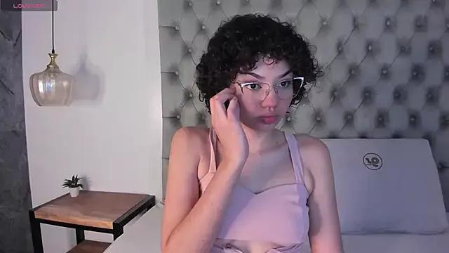 chloe_cortez from StripChat is Freechat