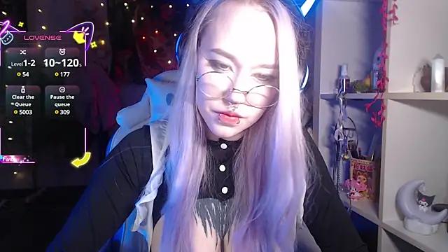 Customizable and immersive: Energize your taste buds and checkout our delicious choice of amateur cams liveshows with excited livestreamers getting their sweet physiques pounded with their beloved vibrating toys.