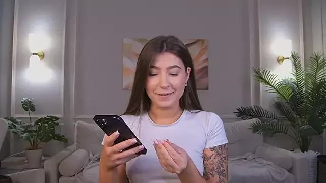 ChloeKissesYou from StripChat is Freechat