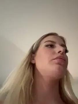 Chloemillerrxx_ from StripChat is Freechat