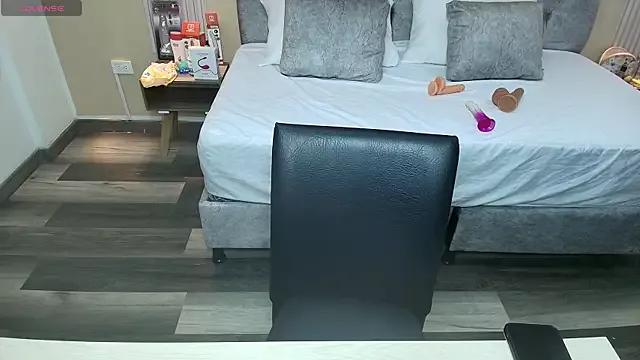 ChloeShine_ from StripChat is Freechat