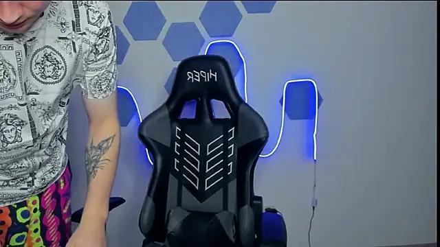 Customizable and immersive: Energize your taste buds and checkout our delicious choice of amateur cams liveshows with excited livestreamers getting their sweet physiques pounded with their beloved vibrating toys.