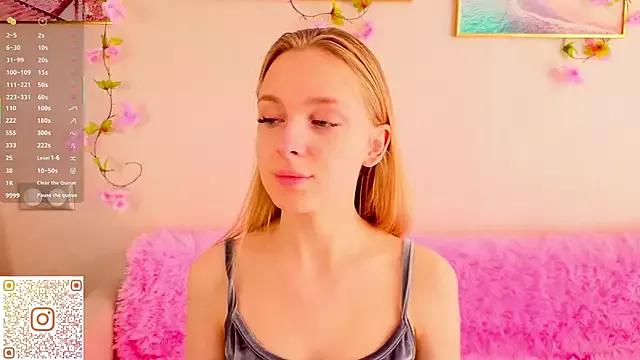 CindyGreen from StripChat is Freechat
