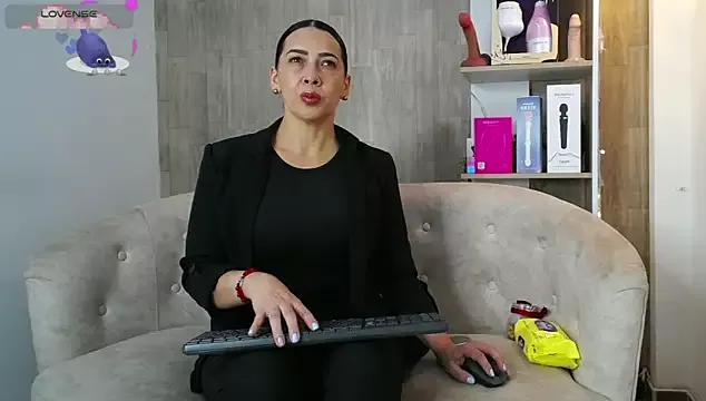 cortney_tayler from StripChat is Freechat