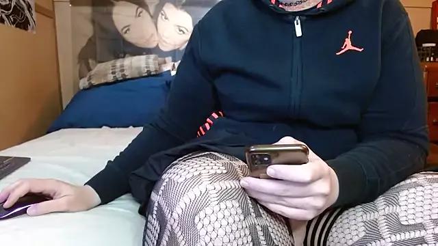 Customizable and immersive: Energize your taste buds and checkout our delicious choice of amateur cams liveshows with excited livestreamers getting their sweet physiques pounded with their beloved vibrating toys.