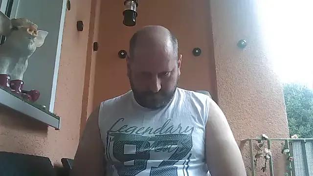 Couplemanxt1986 from StripChat is Freechat