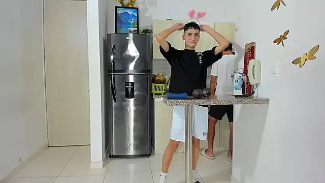 Customizable and immersive: Energize your taste buds and checkout our delicious choice of amateur cams liveshows with excited livestreamers getting their sweet physiques pounded with their beloved vibrating toys.