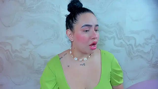 criis_laurens from StripChat