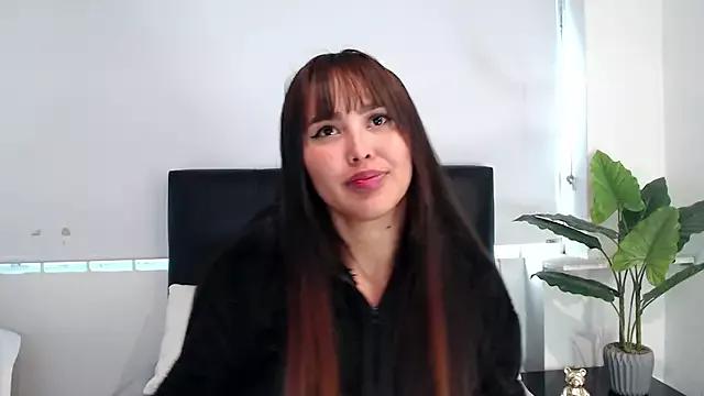 cristal_bss from StripChat is Freechat