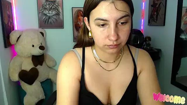 Customizable and immersive: Energize your taste buds and checkout our delicious choice of amateur cams liveshows with excited livestreamers getting their sweet physiques pounded with their beloved vibrating toys.