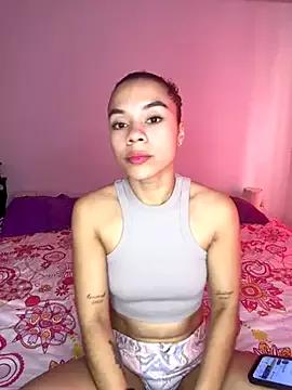 cristallove01 from StripChat is Freechat